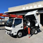 クレーン付ダンプNo59　標準幅ショートボデー　ユニック4段クレーン付ダンプ　登録済み未使用車　新車新品架装！