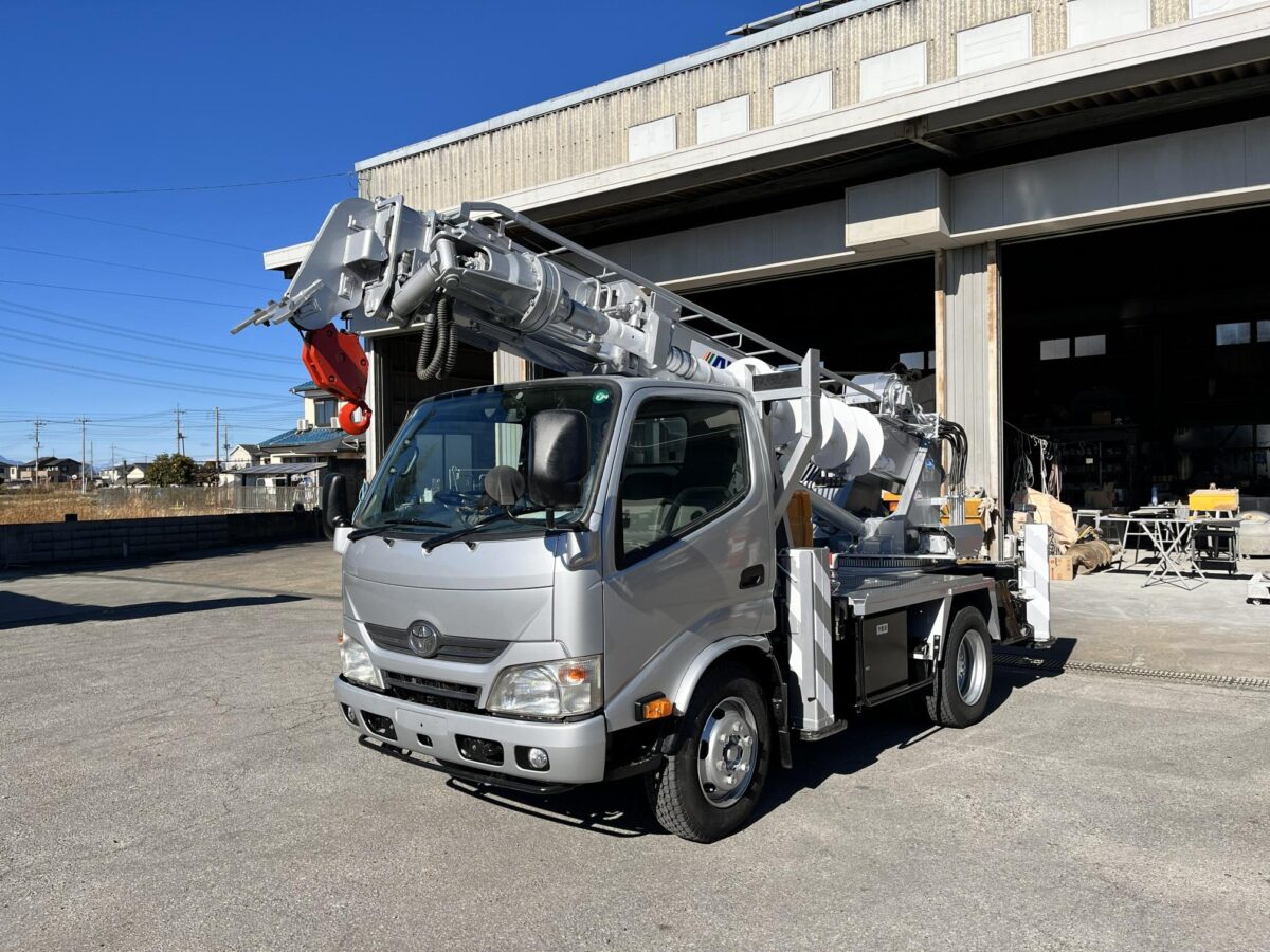 穴掘建柱車 中古No354　アイチコーポレーションD50A穴掘建柱車　H24トヨタ　オイルクーラー付き！